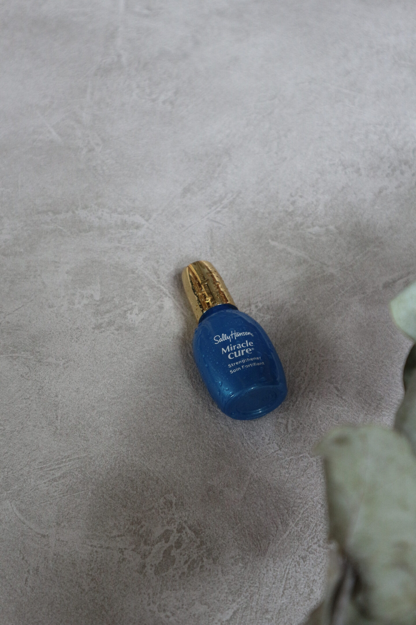 Sally Hansen - miracle cure nail strengthener